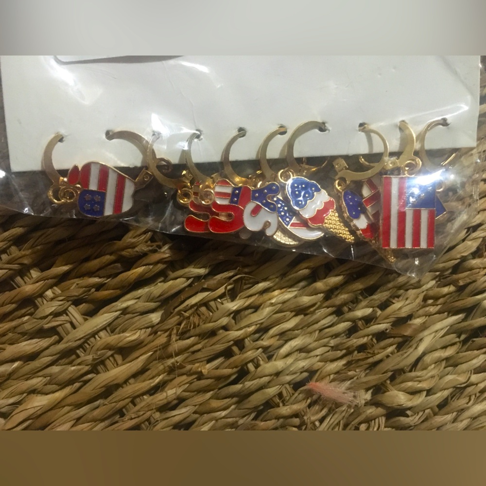 4th Of July Accessories buyer gets all!